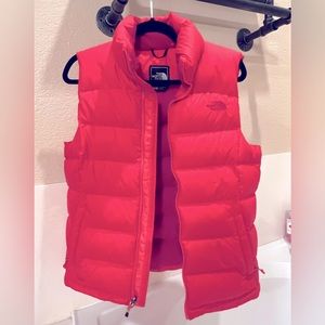 Northface 700 fill goose down vest in like new condition! ✨